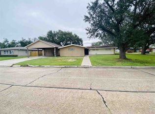 4100 Philmont Ave, Port Arthur, TX 77642