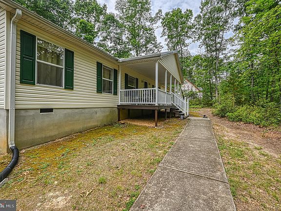 3rd image of 320 Tall Pines Dr