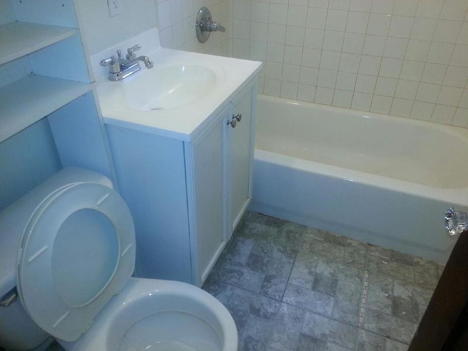 1st image of 1421 Crosby St