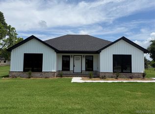 122 Carr St, Tallassee, AL 36078