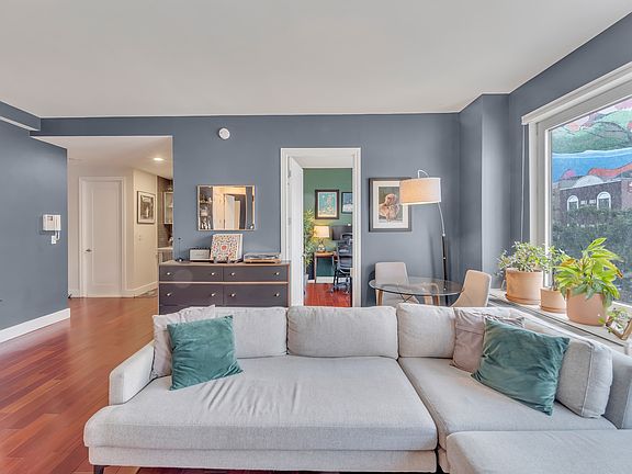 5th image of 1050 Jackson Ave APT 2B