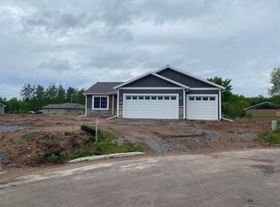 2275 Young Dr, Waupaca, WI 54981