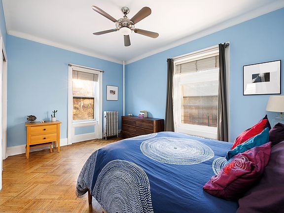 5th image of 275 Clinton Ave #31