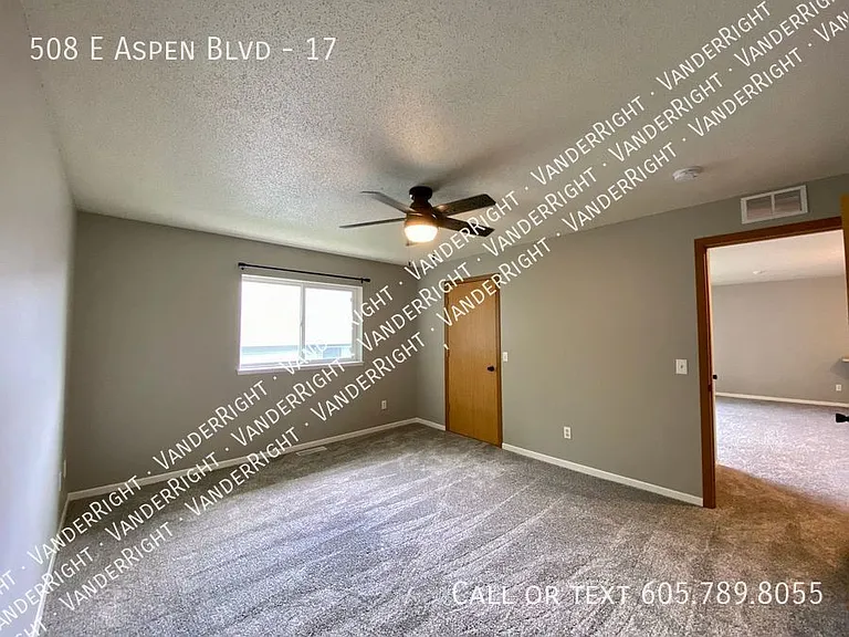 508 E Aspen Blvd #17 — Photo 5