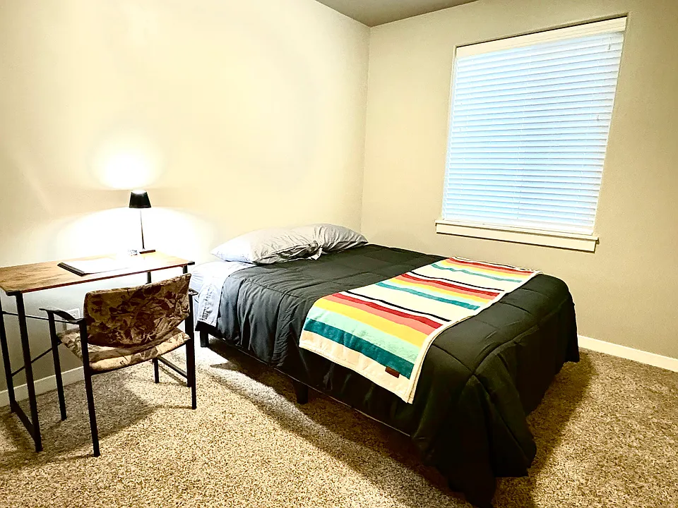 8107 S Topaz Ridge Ave #3