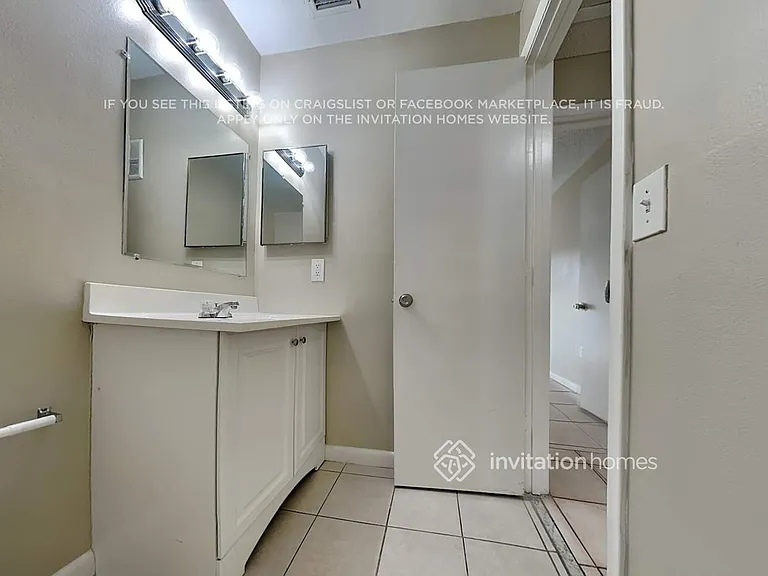 11221 SW 117th Ct — Photo 14