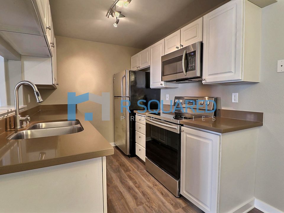 1st image of 14200 NE 171st St Unit F206