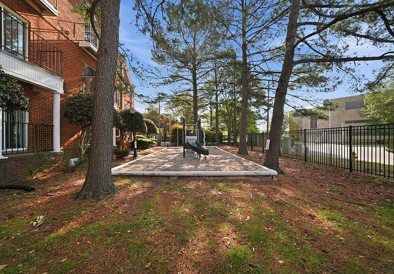 205 Westover Ave #1-203 — Photo 28