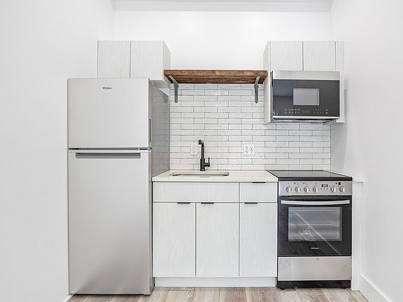 5th image of 1914 Avenue J #2F
