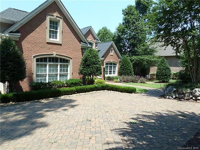 1st image of 261 Knoxview Ln
