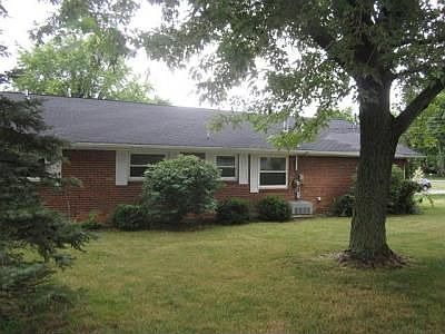 2nd image of 101 Circle Dr