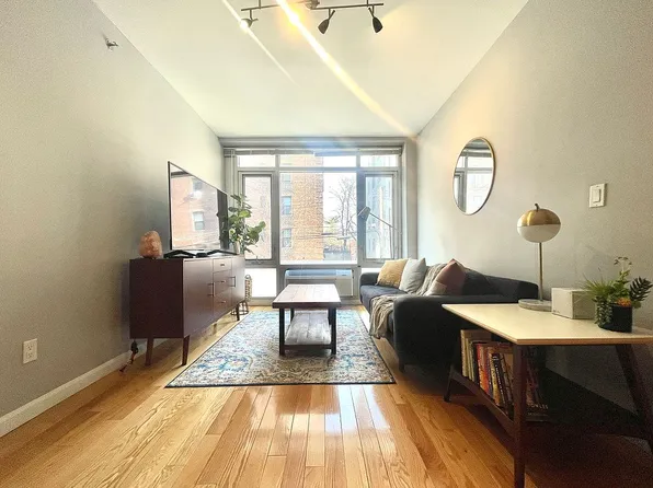 9508 65th Rd APT 2A, Rego Park, NY 11374