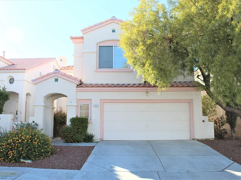 2241 Juniper Berry Dr — Photo 1