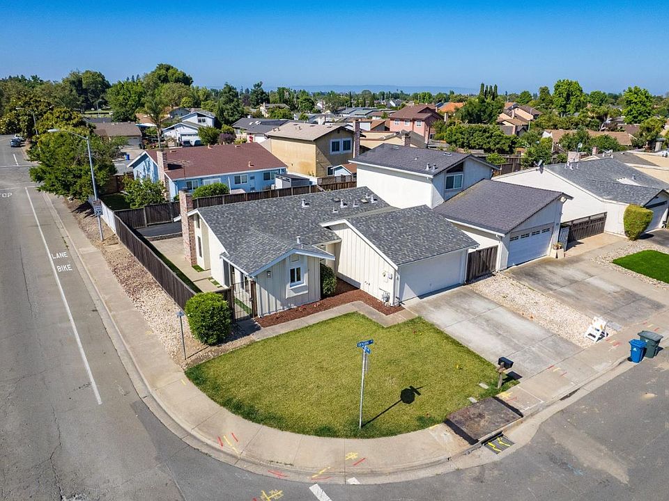 1st image of 34999 Skylark Dr