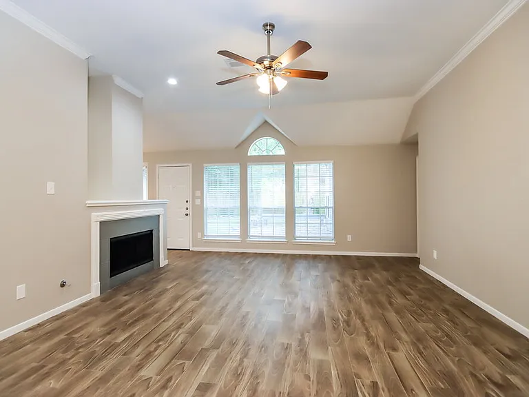 1414 Summer Rain Dr — Photo 3