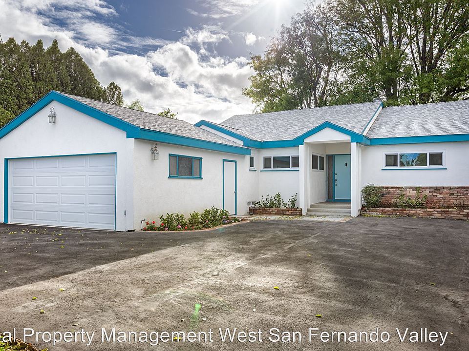 1st image of 5927 Fallbrook Ave