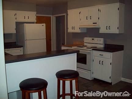4th image of 2 Ames Pl