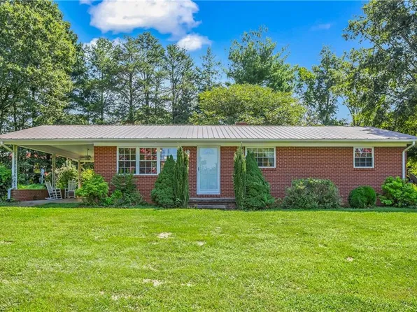 1507 Moir Farm Rd, Lawsonville, NC 27022