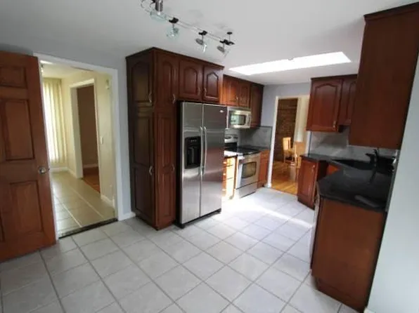 1553 Ayrault Rd, Fairport, NY 14450