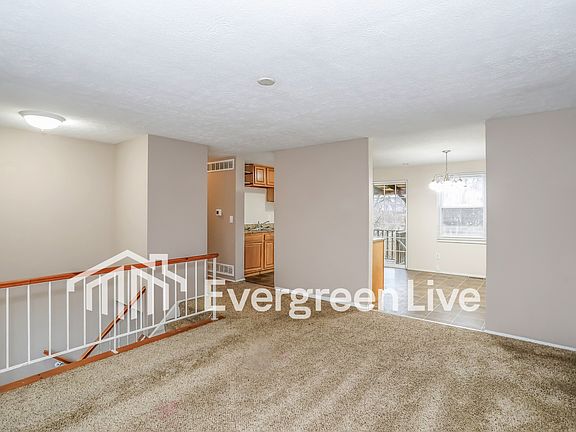 4th image of 2861 Wilson Ave