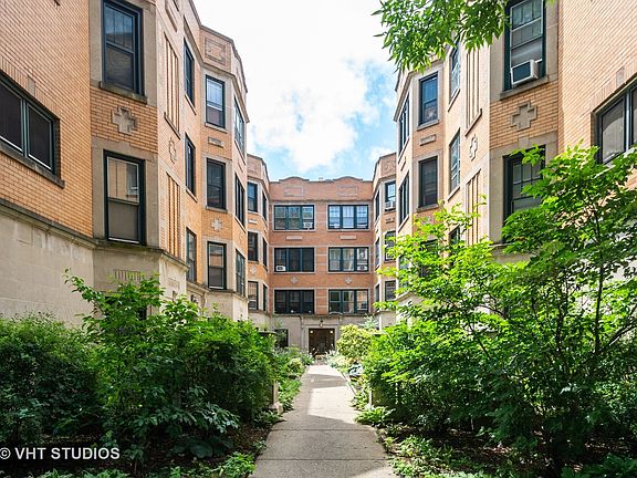 2nd image of 1223 W Granville Ave APT 3A
