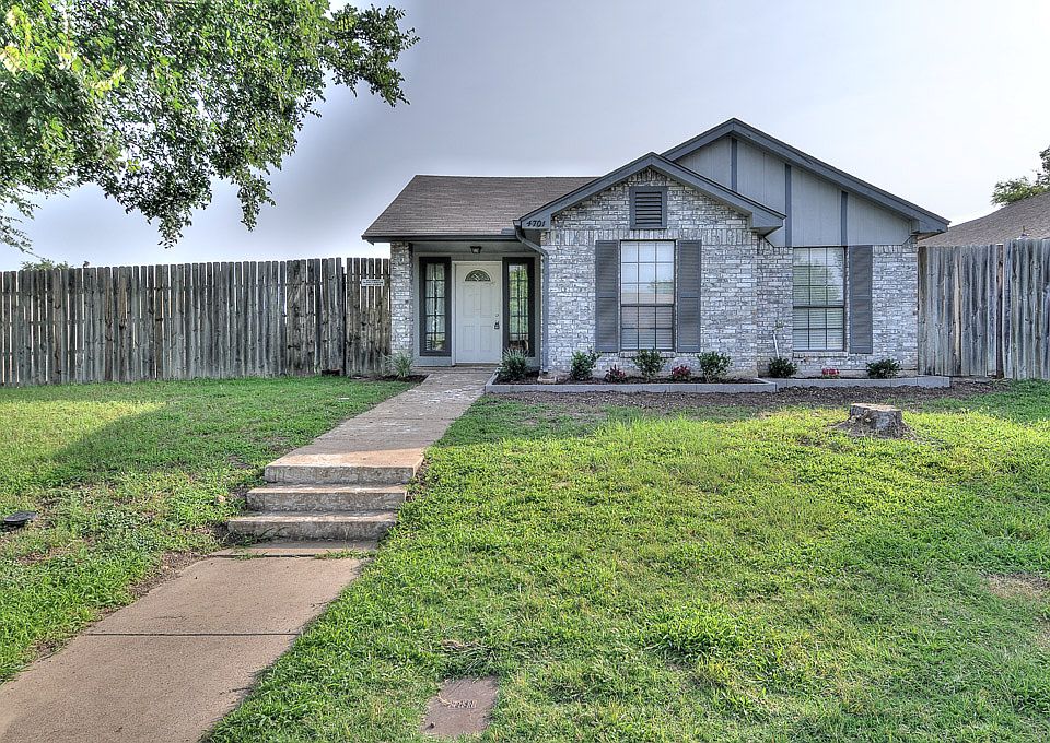 1st image of 4701 Scots Briar Ln