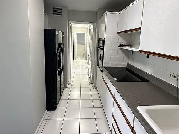 4th image of 4250 N Marine Dr #4250