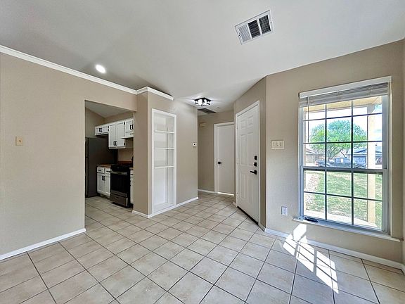 4th image of 510 Greenlawn Blvd