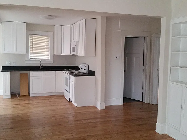 3215 Fayetteville St — Photo 2