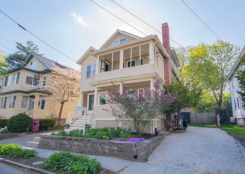 1st image of 14 Leslie Rd #14