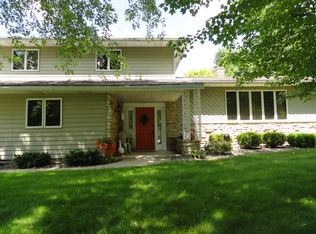 400 N 3rd St, Abbotsford, WI 54405