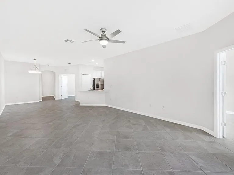 2672 Vine Ave — Photo 13