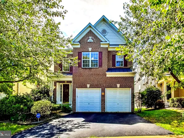 16200 Radburn St, Woodbridge, VA 22191