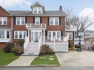 2 Jackson Rd, Marblehead, MA 01945