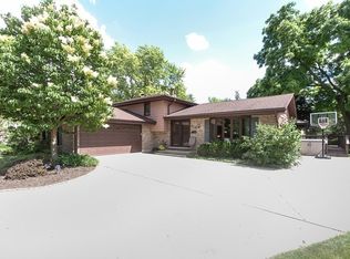 415 Church Ct, Bartlett, IL