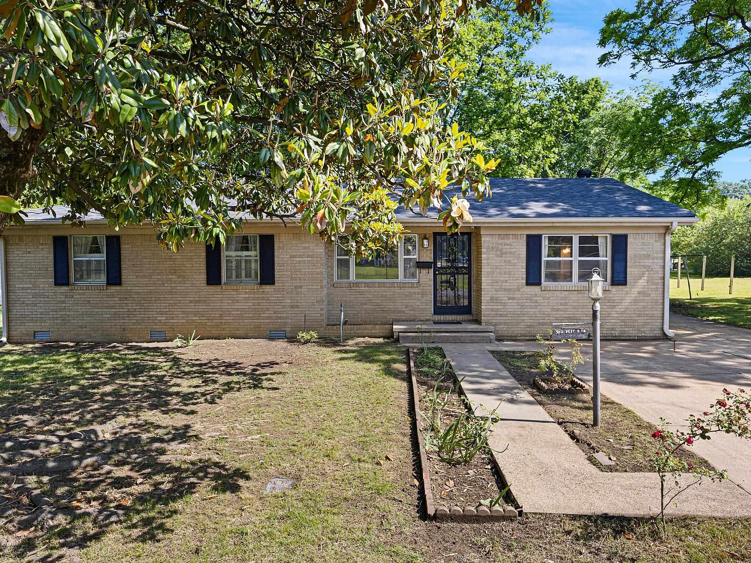502 W 8th St, Russellville, AR 72801 | Zillow
