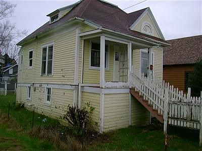 2nd image of 807 Eklund Ave