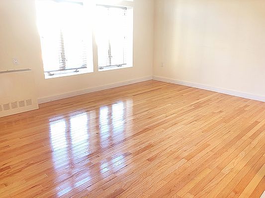 5th image of 14-34 31st Ave #3C