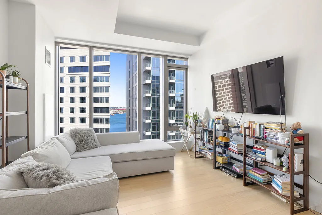1 bed, 691 sqft, $5,650 — Photo 3