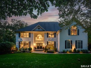 14 Merlins Lane, Newtown, CT 06470