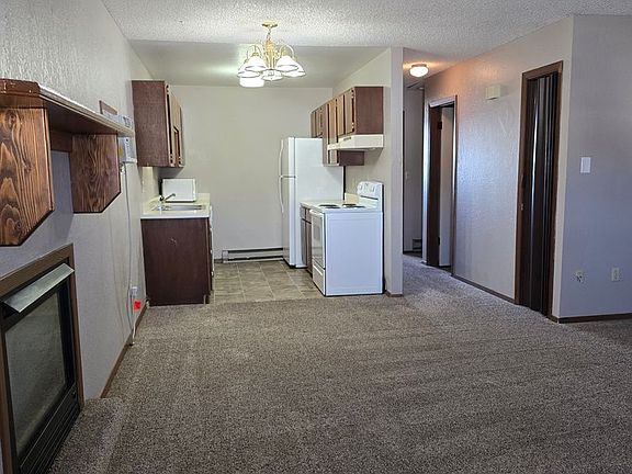 5th image of 2411 S McKinley St APT B