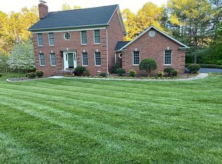 325 Riverview Rd, Taylorsville, NC 28681