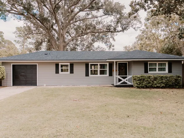 37204 Turner Dr, Umatilla, FL 32784