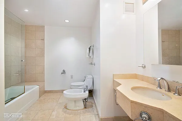 Rented by Citi Habitats | media 27