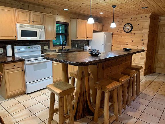 5th image of 5875 Valleywood Dr