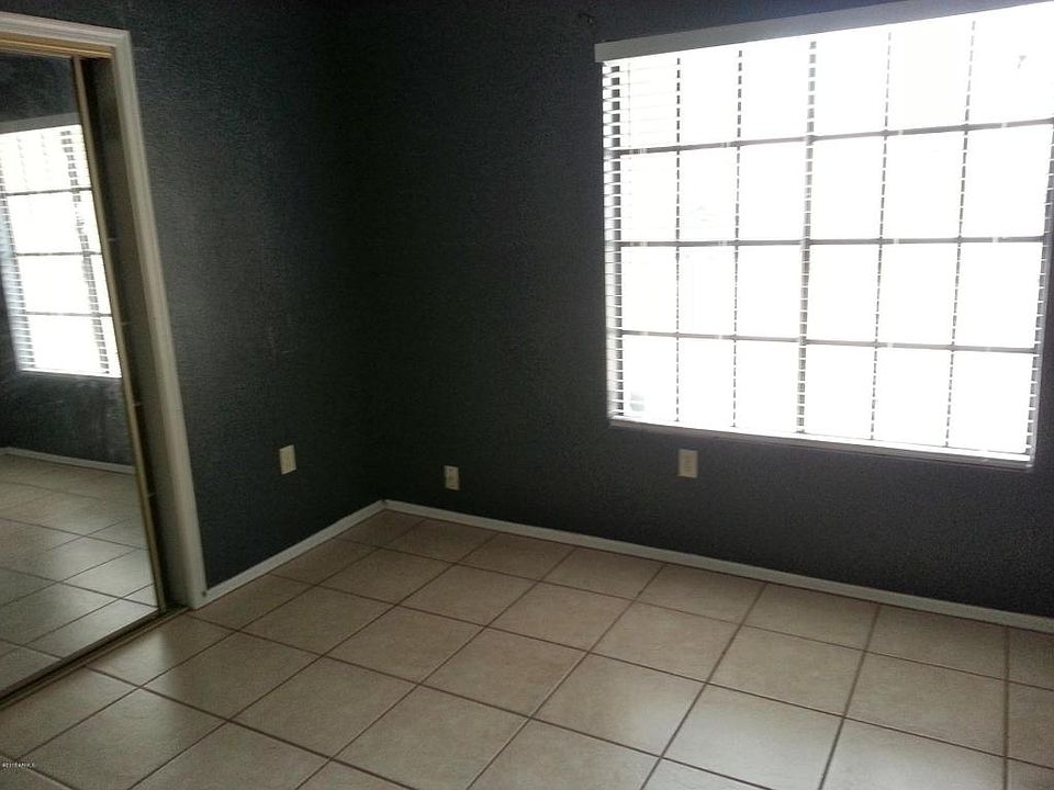 1st image of 4081 W Victoria Ln
