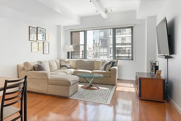 Sold by The Roebling Group | media 1