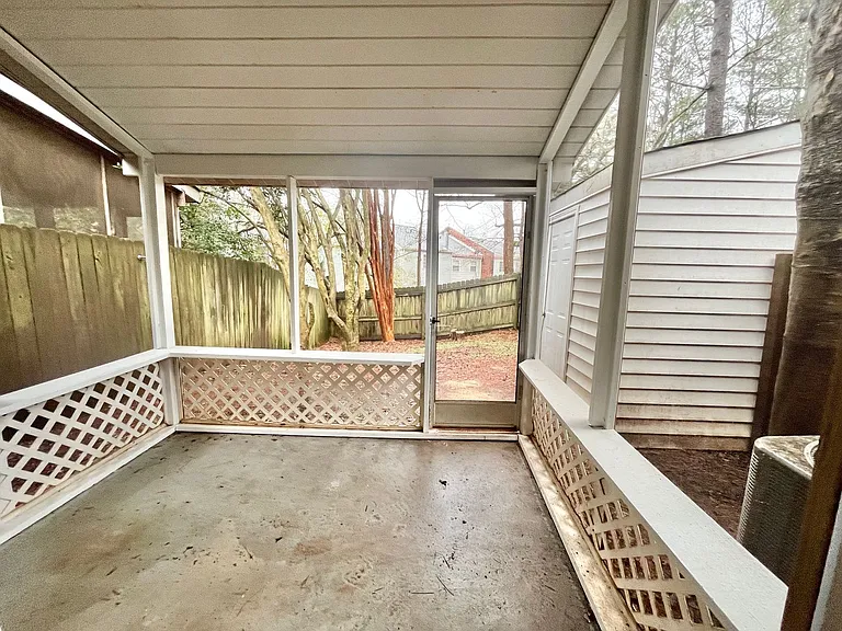 6418 Meadow Rue Dr — Photo 21