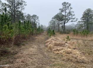 6011 Dubys Ln, Long Beach, MS 39560