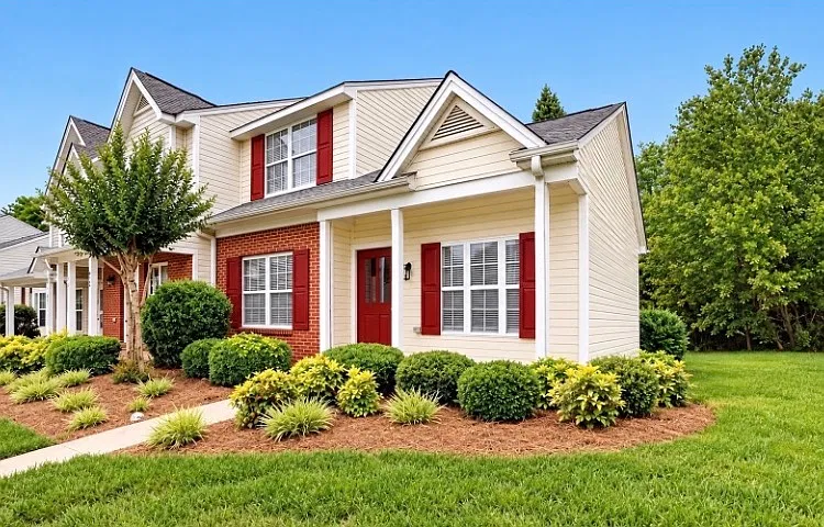 3 bed, 2.5 bath, 1312 sqft, $2,300 — Photo 1